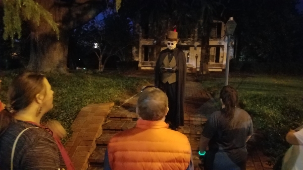 Scott Tomestic of Pee Dee Region Paranormal tells a group of tour takers about reported ghost sightings at the Leak-Wall House.