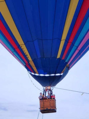 Candidates and community come together as hot air balloon rides draw hundreds