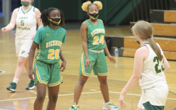 Freshman Quanna Bostic (20) scored 21 points in Richmond&#039;s loss to Pinecrest.